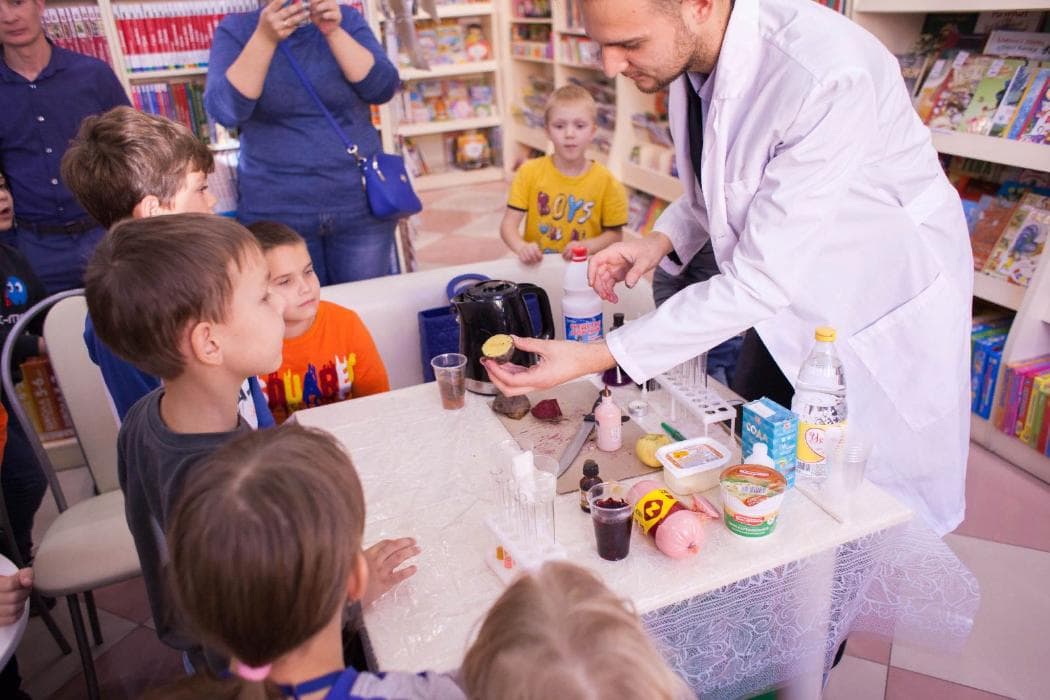 19 октября 2019г. Кто сказал, что физика и химия начинаются только в старшей школе?
